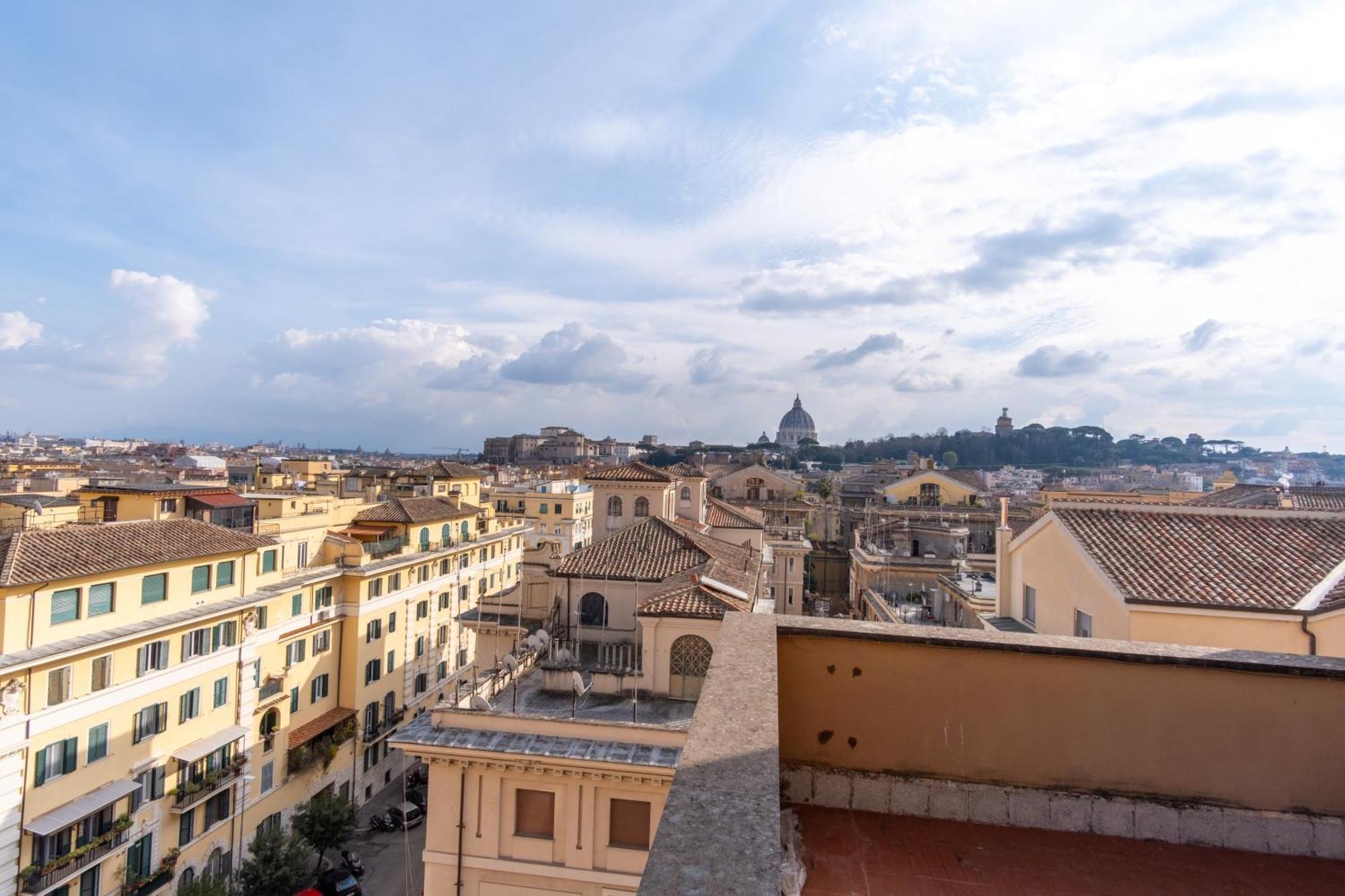 Elegantis La Dolce Vista With Private Terrace And Fantastic View *